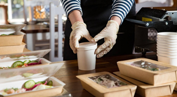 Nowe zasady i ograniczenia dla gastronomii